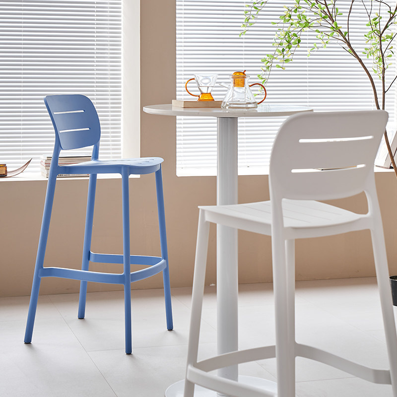 Outdoor Furniture Kitchener - Sgabello da Bar Moderno Impilabile, Sgabello